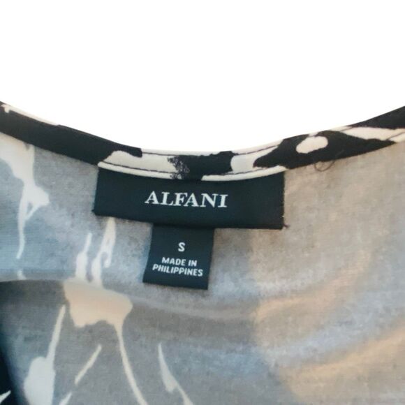 Alfani Printed Faux Wrap Surplice Tie Waist Wide Leg Jumpsuit Black White Small - Picture 4 of 4